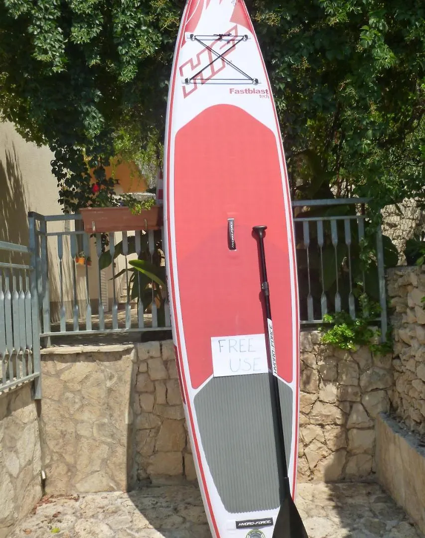 Luna Apartments Trogir 0*,