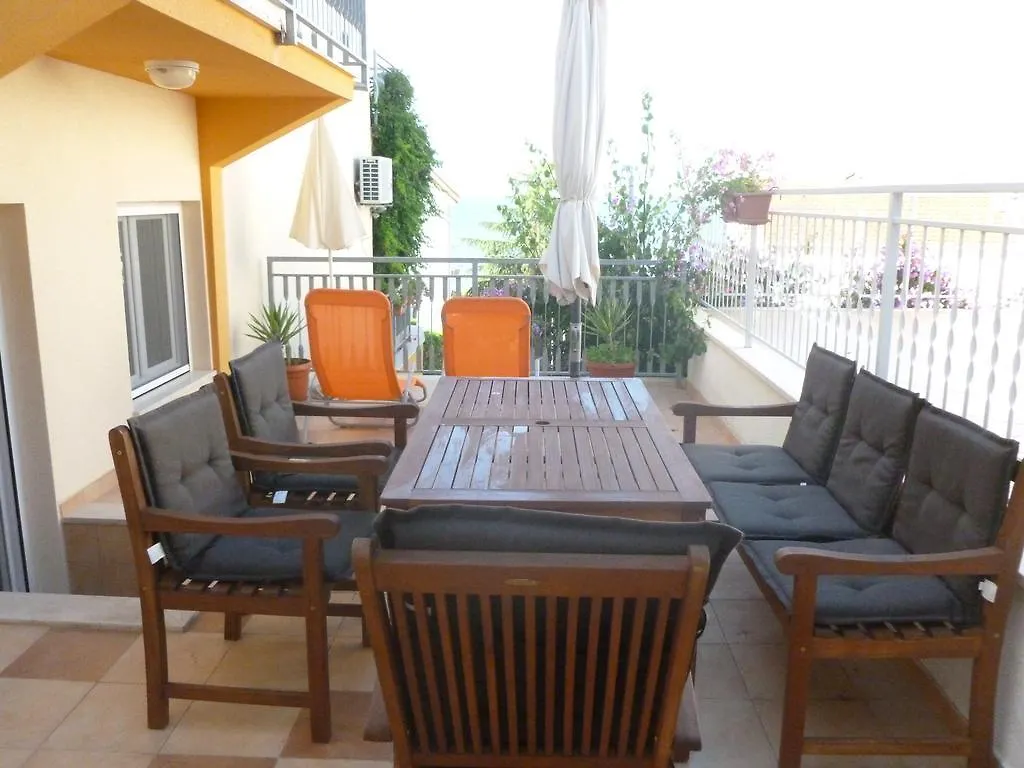 Luna Apartments Trogir